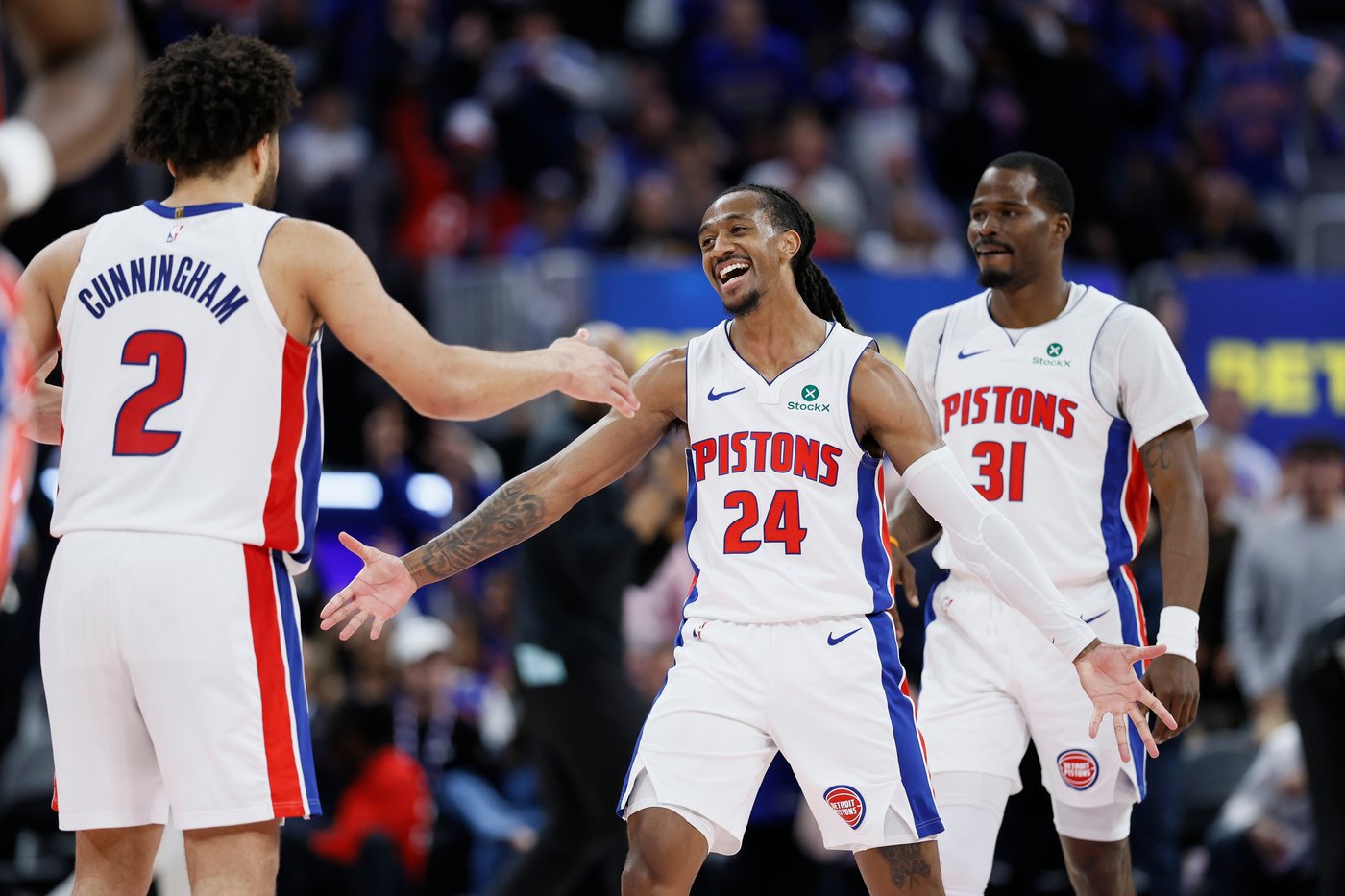 Mitchell ties NBA playoff mark with 39 points in 2nd half as Cavs even series vs. Pistons | iNFOnews.ca