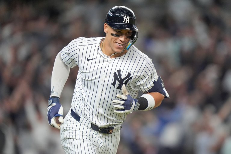 Captain clutch: Aaron Judge does it all and rescues Yankees with `amazing swing' against Blue Jays | iNFOnews.ca