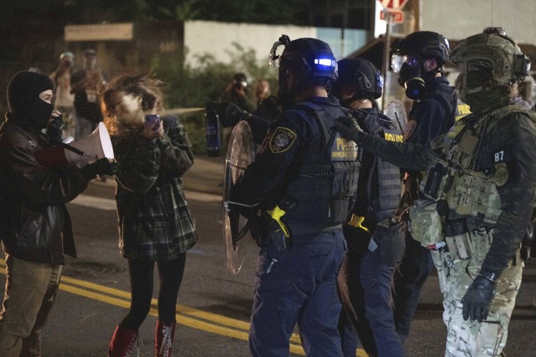 Portland braces for federal troops as protests escalate and conservative influencer is arrested | iNFOnews.ca