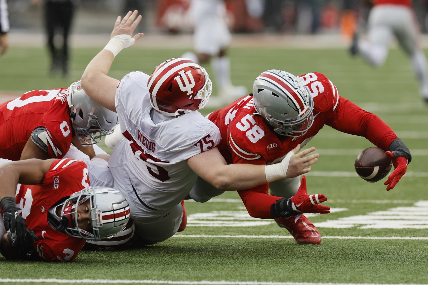 No. 2 Ohio State takes control in the 2nd half and runs over No. 5 Indiana 38-15 | iNFOnews.ca
