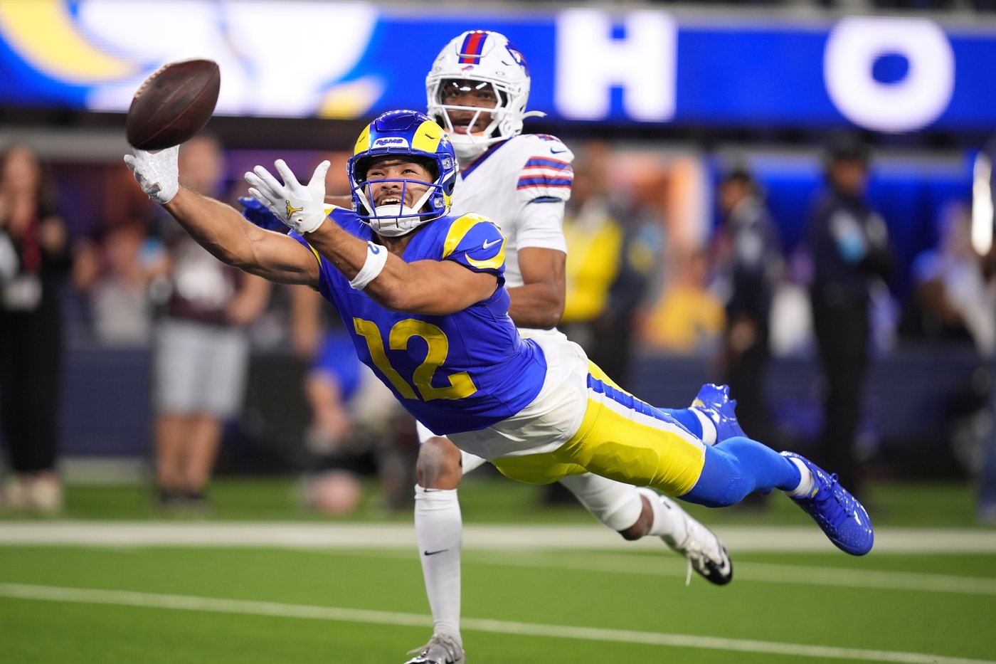 Josh Allen racks up 331 yards and Bills outlast Rams with help from blocked FG for 37-34 win in OT | iNFOnews.ca