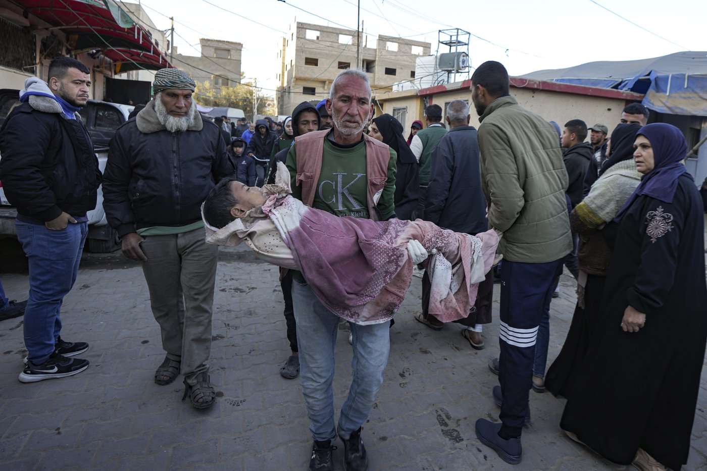 Middle East latest: Israeli strike on a Gaza school kills 17 people sheltering there | iNFOnews.ca
