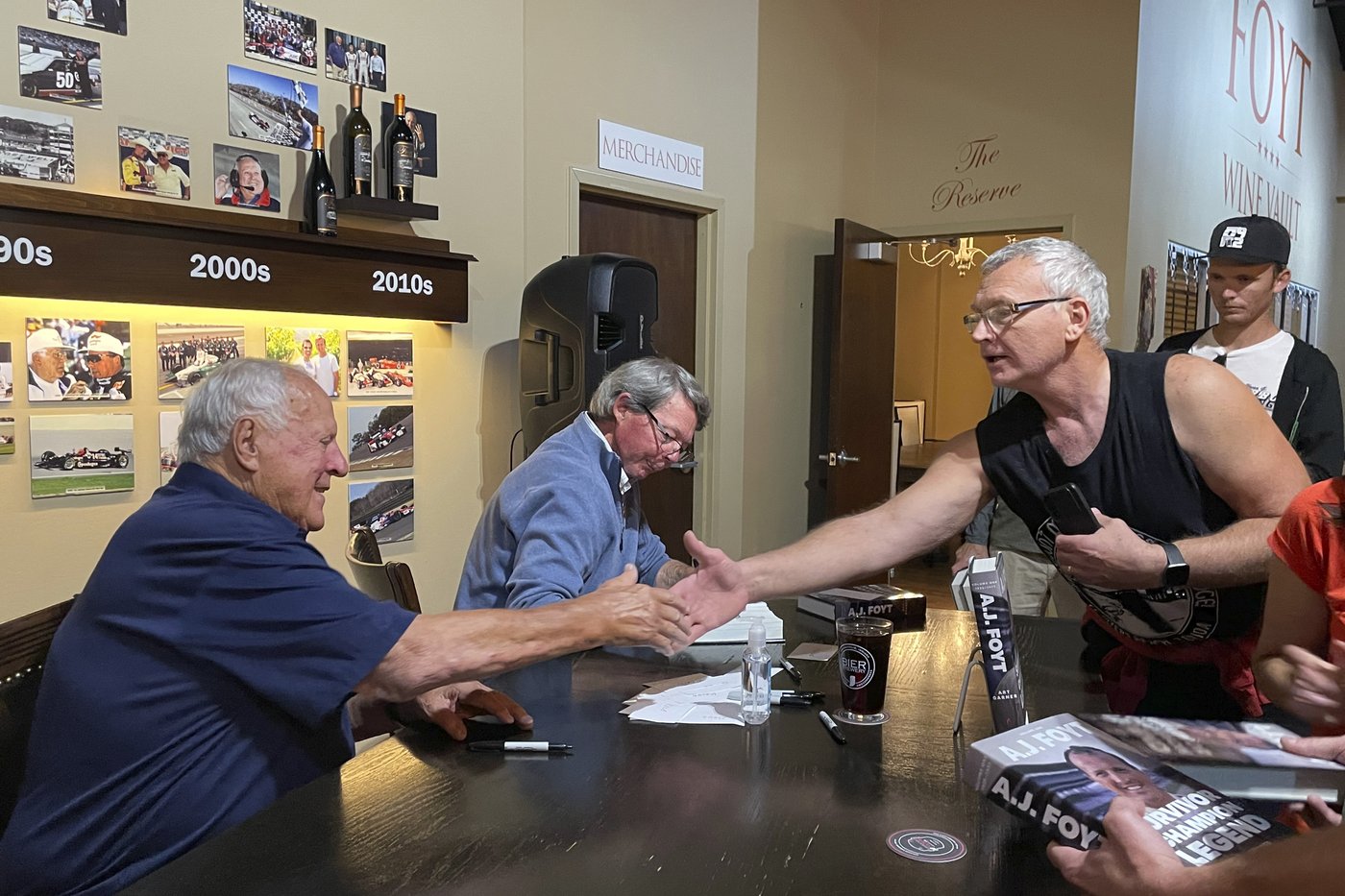 A.J. Foyt still drawing big crowds on or off the track in Indianapolis | iNFOnews.ca A.J. Foyt still drawing big crowds on or off the track in Indianapolis | iNFOnews.ca