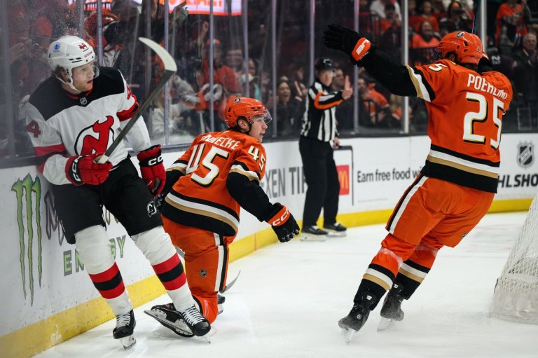 Cutter Gauthier, Beckett Sennecke tally goal and assist to lead Ducks 4-1 over Devils | iNFOnews.ca