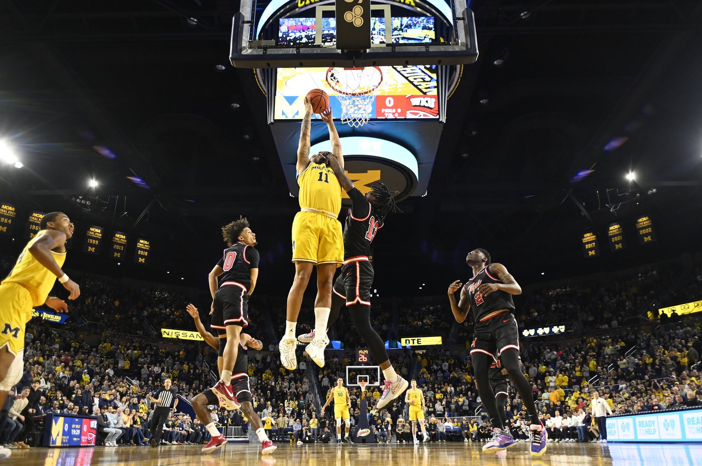 Michigan rolls to 112-64 victory over Western Kentucky | iNFOnews.ca