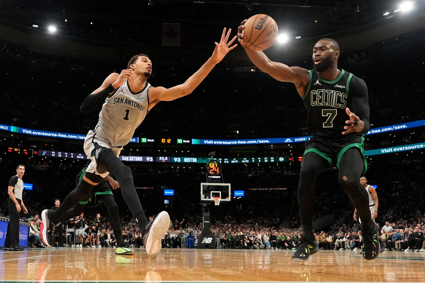Boston's Jaylen Brown said 'Give me the fine.' NBA delivers $35,000 penalty for criticizing refs | iNFOnews.ca