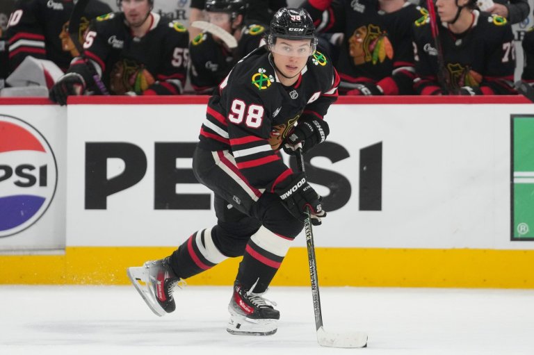Blackhawks star Connor Bedard to make season debut against the Penguins | iNFOnews.ca