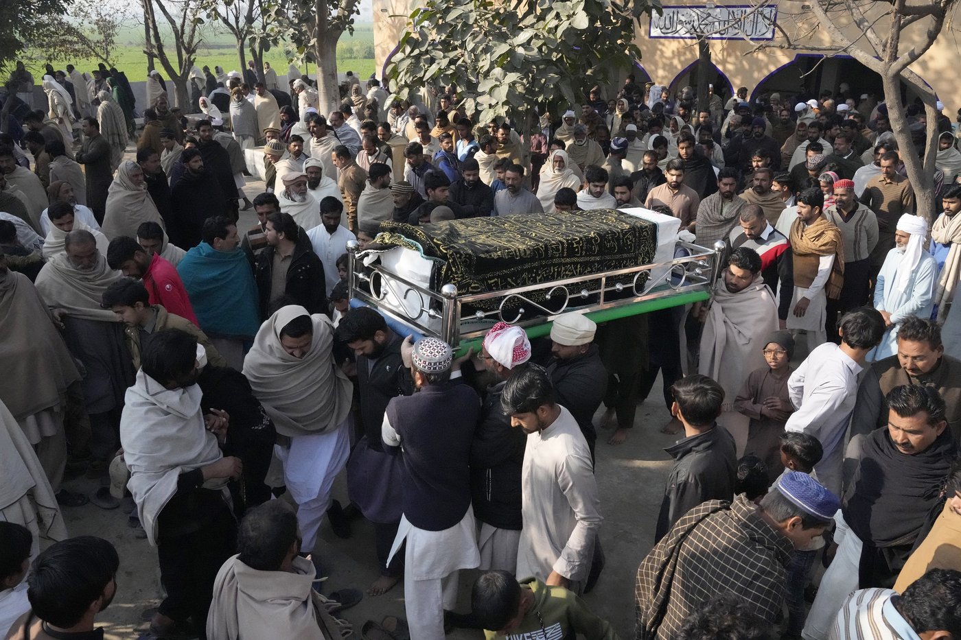Bodies of 4 Pakistanis who died on a migrant boat journey off West Africa return home for burial | iNFOnews.ca Bodies of 4 Pakistanis who died on a migrant boat journey off West Africa return home for burial | iNFOnews.ca