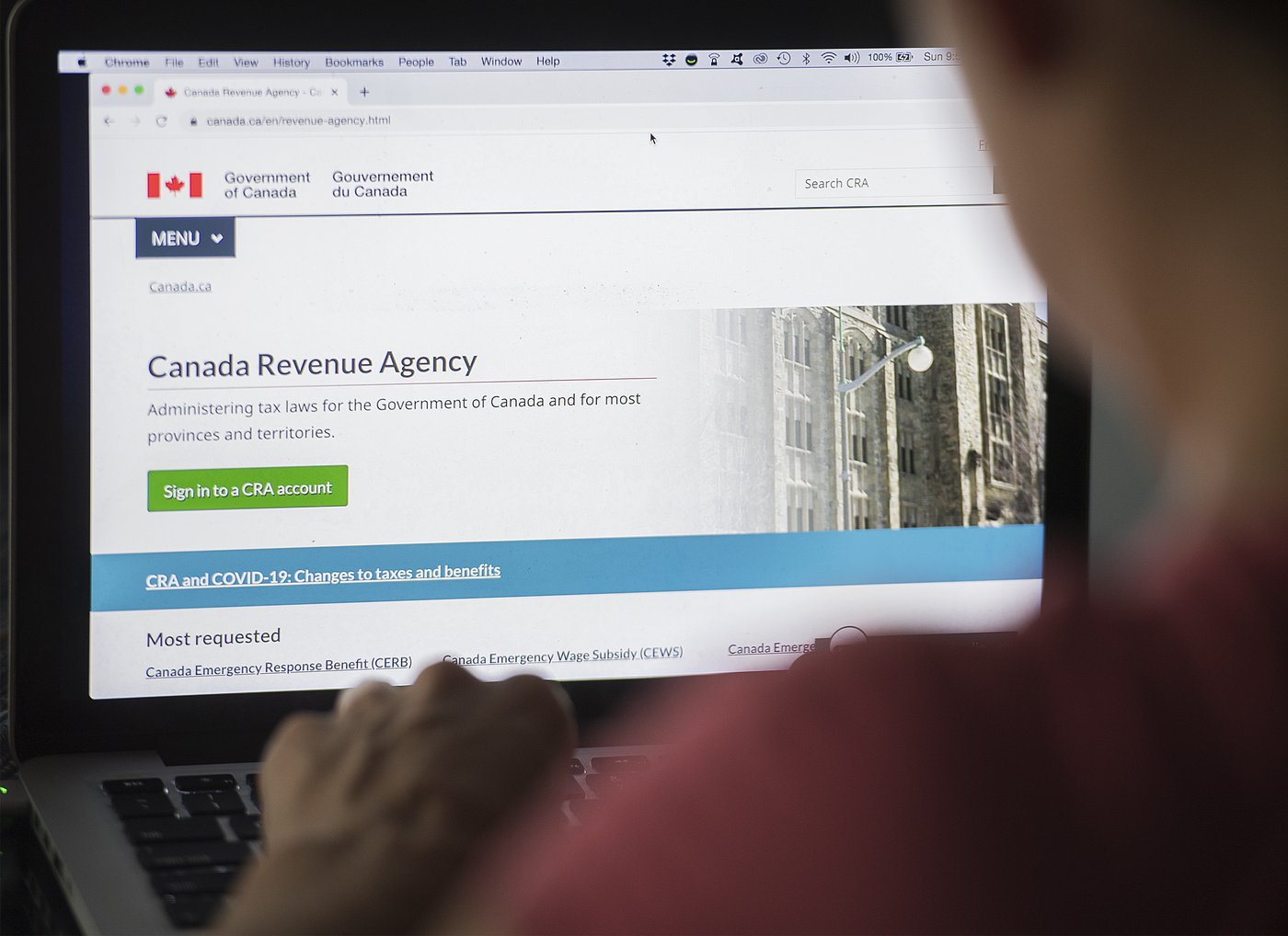 Tax agency looking at AI, training to help call centre staff provide accurate answers | iNFOnews.ca