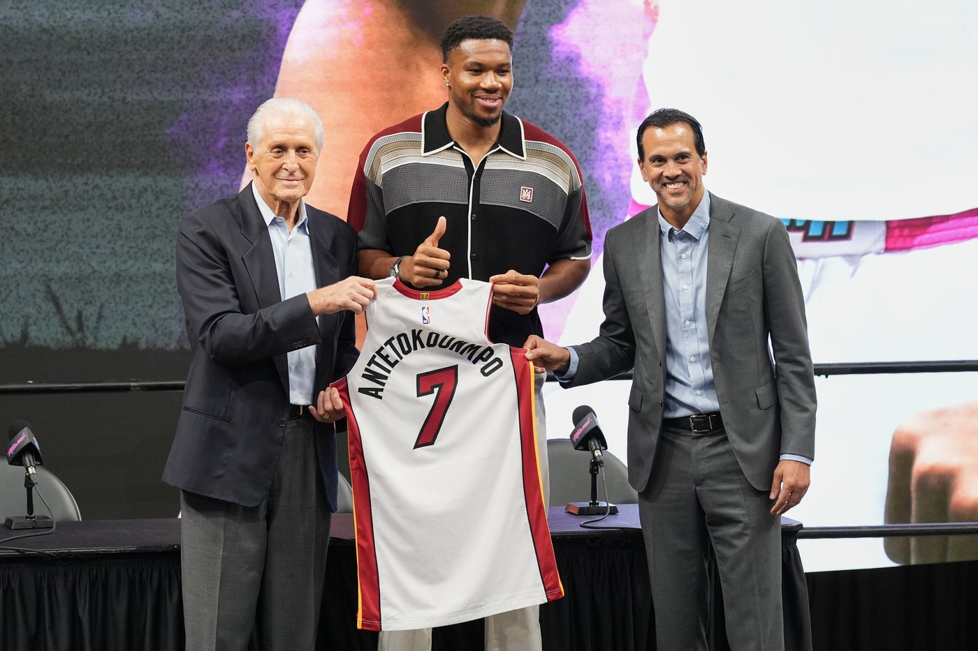 Giannis arrives in Miami, looking to follow Messi's path to more titles and success | iNFOnews.ca Giannis arrives in Miami, looking to follow Messi's path to more titles and success | iNFOnews.ca