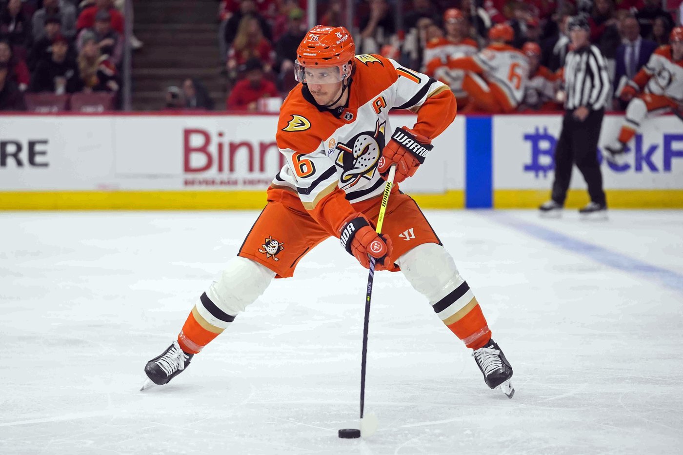 Zegras scores, Gibson gets win in 500th NHL start as Ducks snap Stars' 5-game win streak 2-1 | iNFOnews.ca Zegras scores, Gibson gets win in 500th NHL start as Ducks snap Stars' 5-game win streak 2-1 | iNFOnews.ca