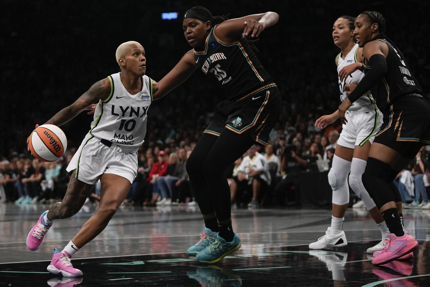 New York Liberty win first WNBA championship, beating Minnesota 67-62 in OT | iNFOnews.ca