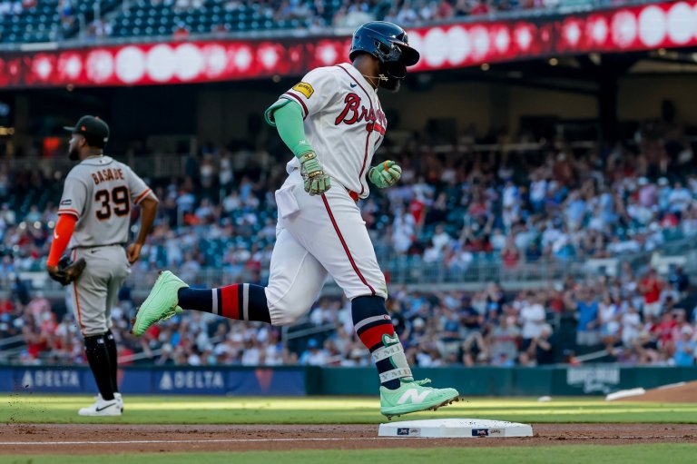 Devers hits his 30th homer as the Giants snap the Braves’ 7-game streak | iNFOnews.ca
