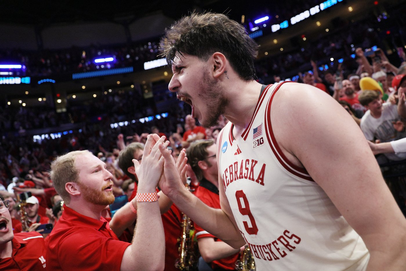 Frager's layup puts Nebraska ahead and Huskers reach Sweet 16 when Tanner's heave rims out for Vandy | iNFOnews.ca