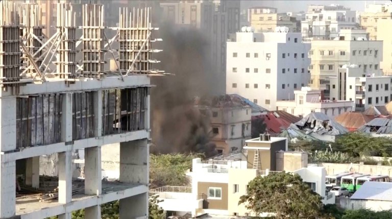 Militants attack major prison in Mogadishu hours after roadblocks lifted | iNFOnews.ca