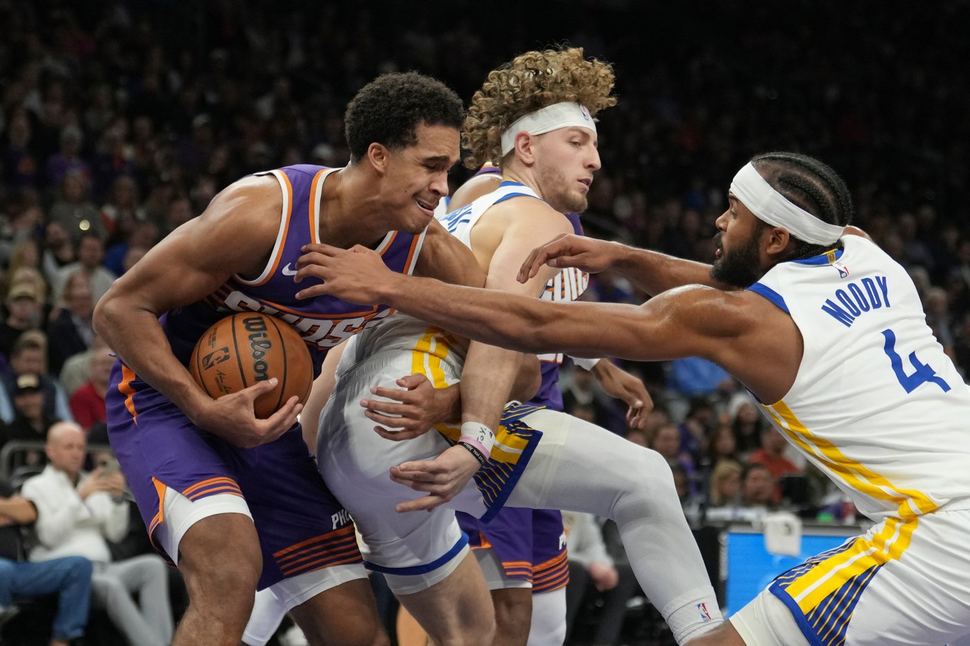 Goodwin hits free throw with 0.4 seconds left, Suns escape with 99-98 win over Warriors | iNFOnews.ca Goodwin hits free throw with 0.4 seconds left, Suns escape with 99-98 win over Warriors | iNFOnews.ca