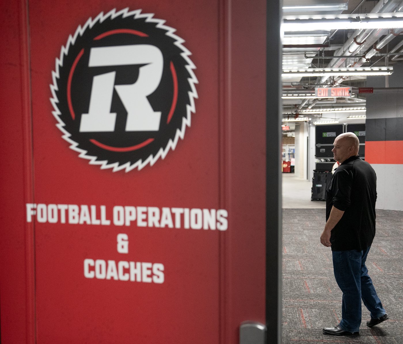 Ottawa Redblacks re-sign offensive lineman Pelehos, fullback Dubois | iNFOnews.ca