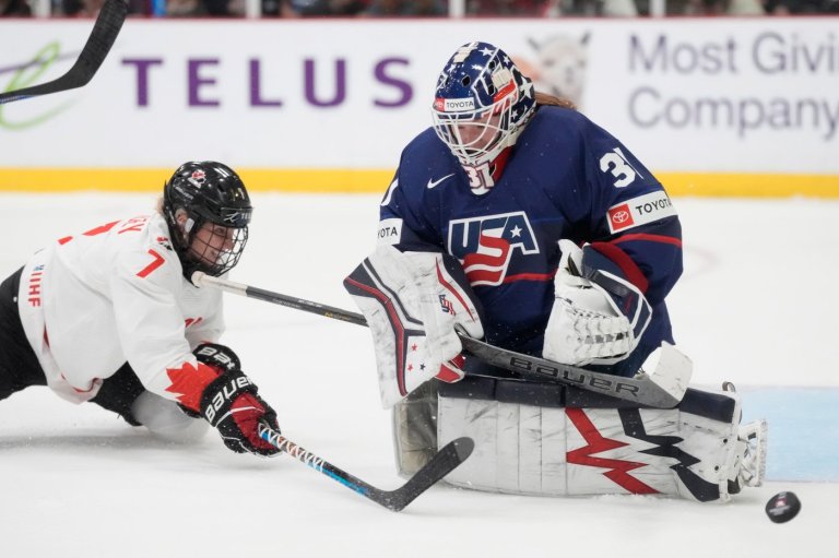 Fleet dominate PWHL awards, with Frankel winning Billie Jean King MVP and goalie of the year honors | iNFOnews.ca