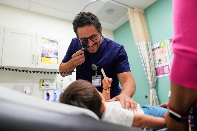 Trump's Medicaid cuts strip refugees and other legal immigrants of their health coverage | iNFOnews.ca