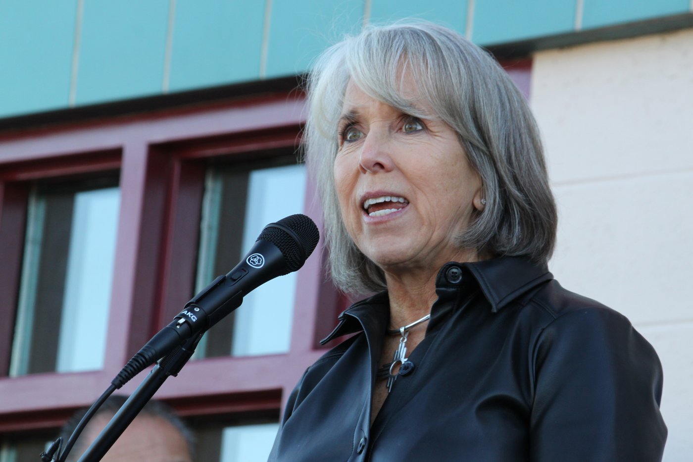Democratic governors say the party's midterm strategy must focus on voters' pocketbook concerns | iNFOnews.ca