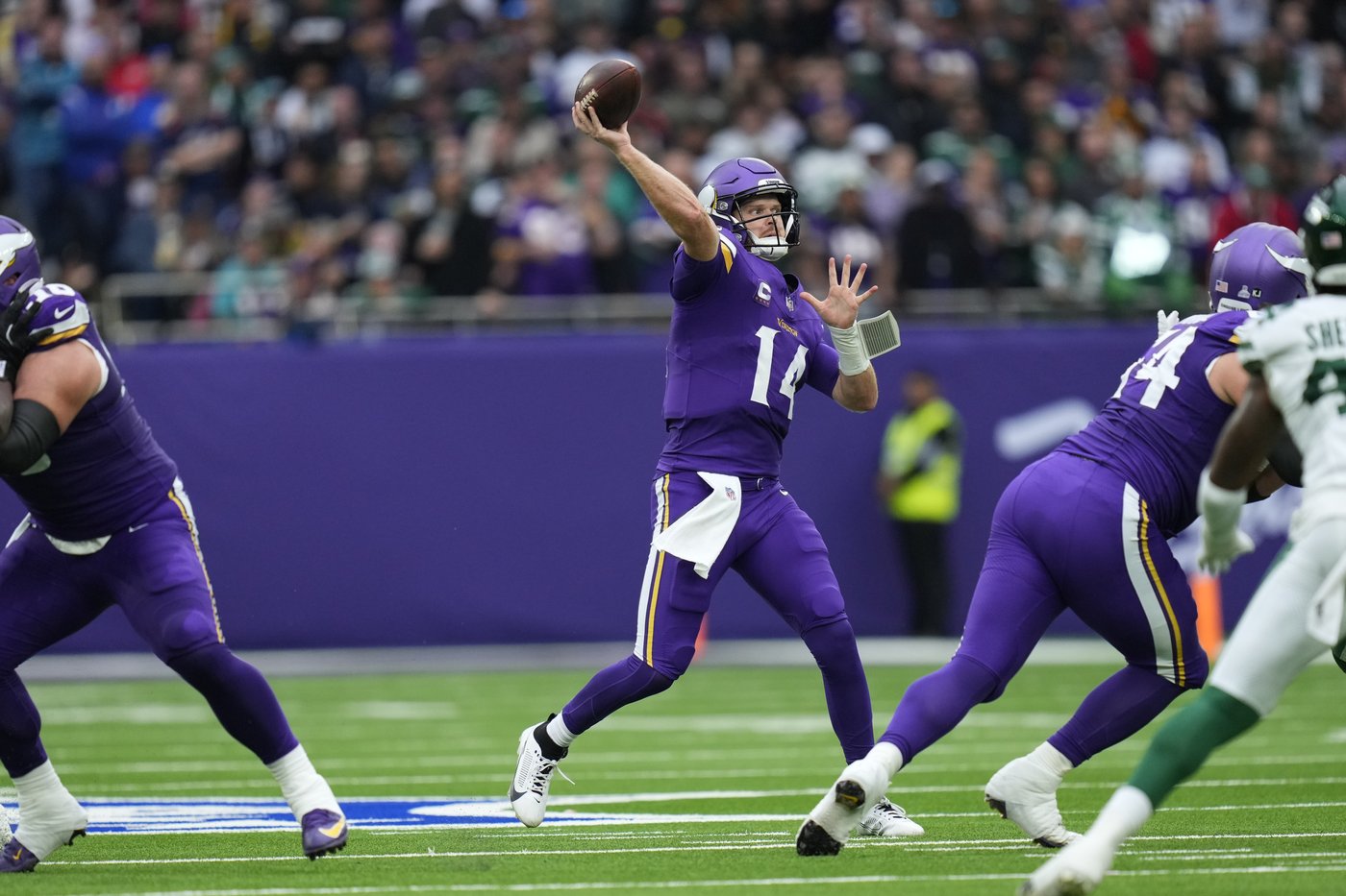 Undefeated Vikings can trace much of their early success back to the work done in free agency | iNFOnews.ca Undefeated Vikings can trace much of their early success back to the work done in free agency | iNFOnews.ca