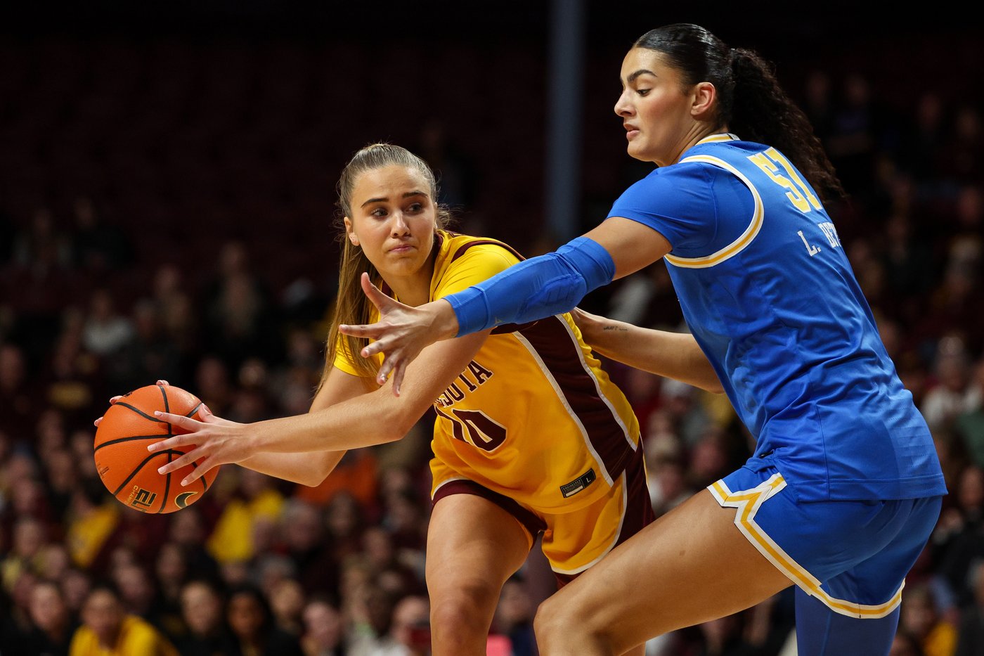 Rice, Betts lead No. 3 UCLA past Minnesota 76-58 to win 10th straight game | iNFOnews.ca