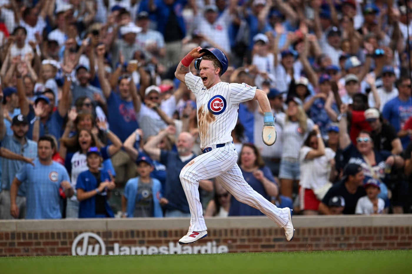 Pete Crow-Armstrong scores on error in 11th, Cubs rally for 3-2 win over Blue Jays | iNFOnews.ca Pete Crow-Armstrong scores on error in 11th, Cubs rally for 3-2 win over Blue Jays | iNFOnews.ca