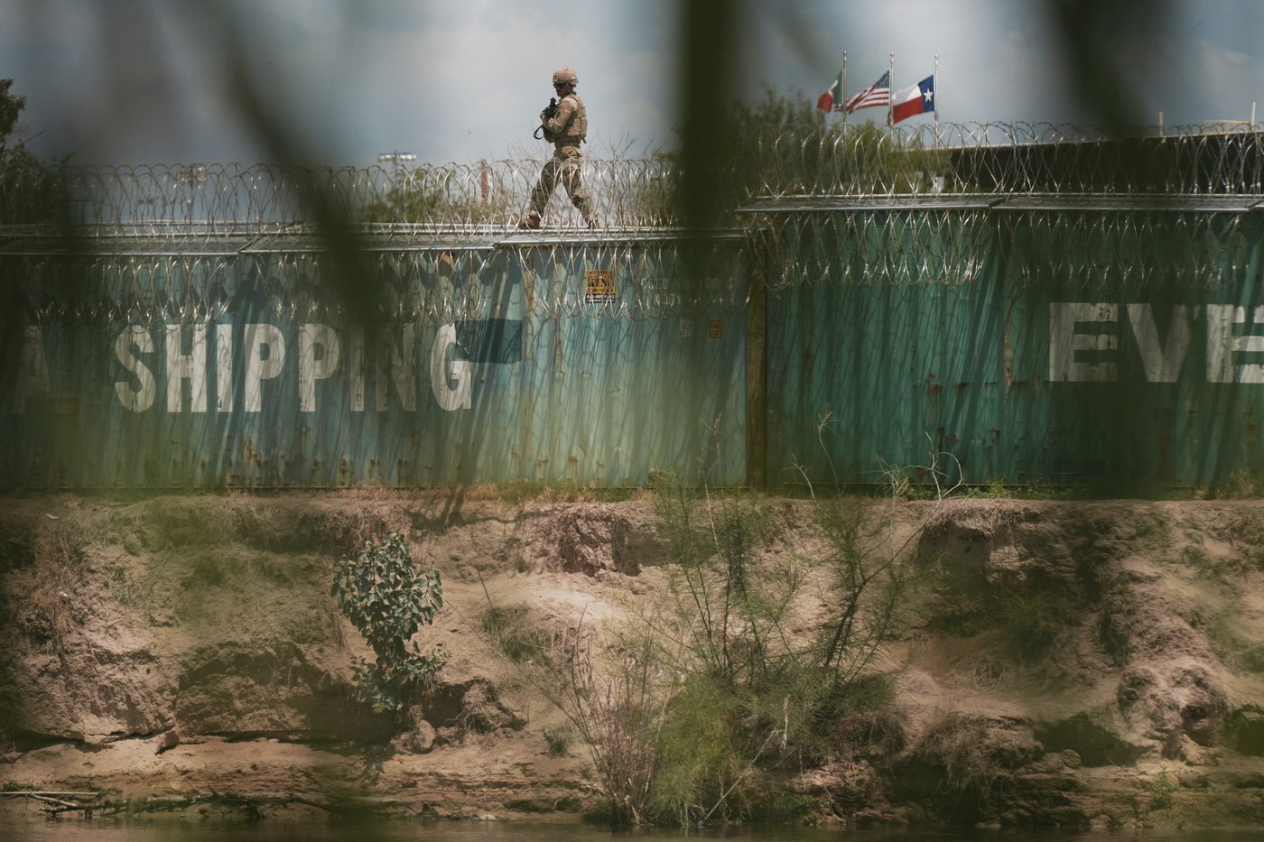 Harris will campaign on Arizona's border with Mexico in attempted show of strength on immigration | iNFOnews.ca
