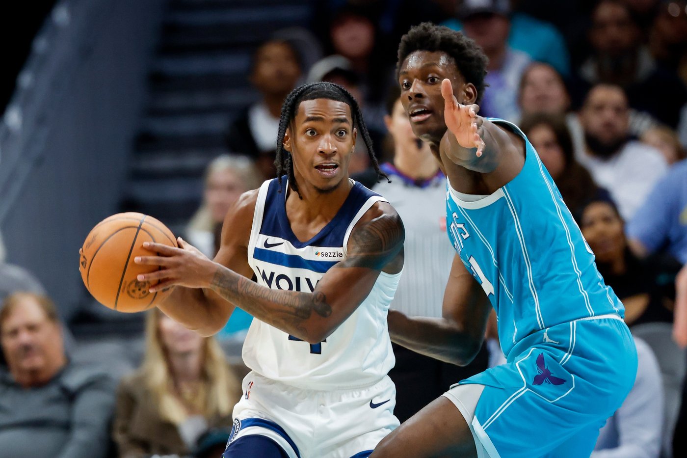 Randle scores 30 as Timberwolves beat Hornets | iNFOnews.ca Randle scores 30 as Timberwolves beat Hornets | iNFOnews.ca