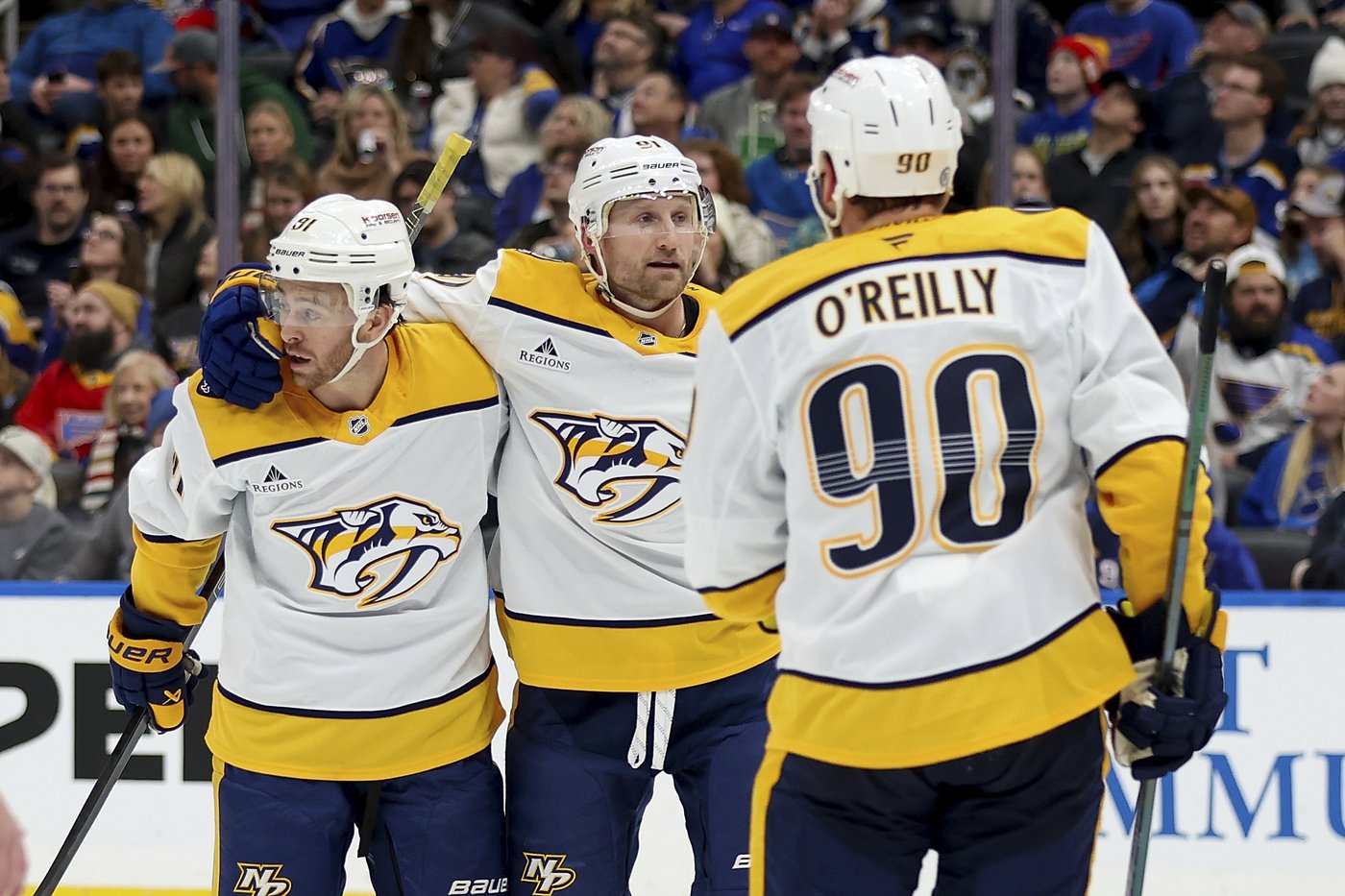 Thomas scores twice and the Blues beat the Predators 7-4 | iNFOnews.ca