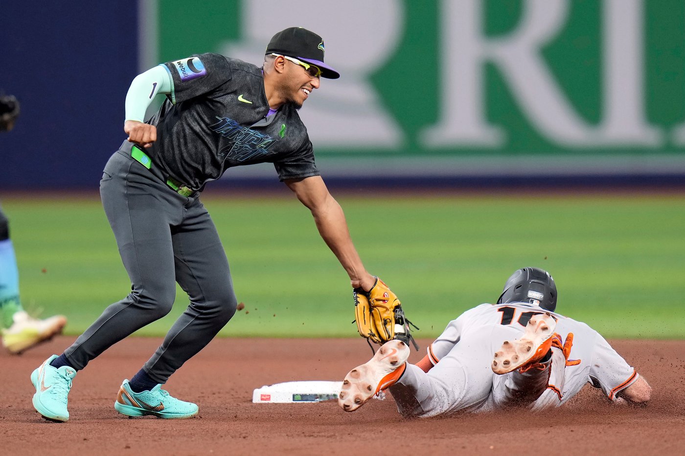 Aranda drives in 2 runs to help lead Rays past Giants 5-1 | iNFOnews.ca Aranda drives in 2 runs to help lead Rays past Giants 5-1 | iNFOnews.ca