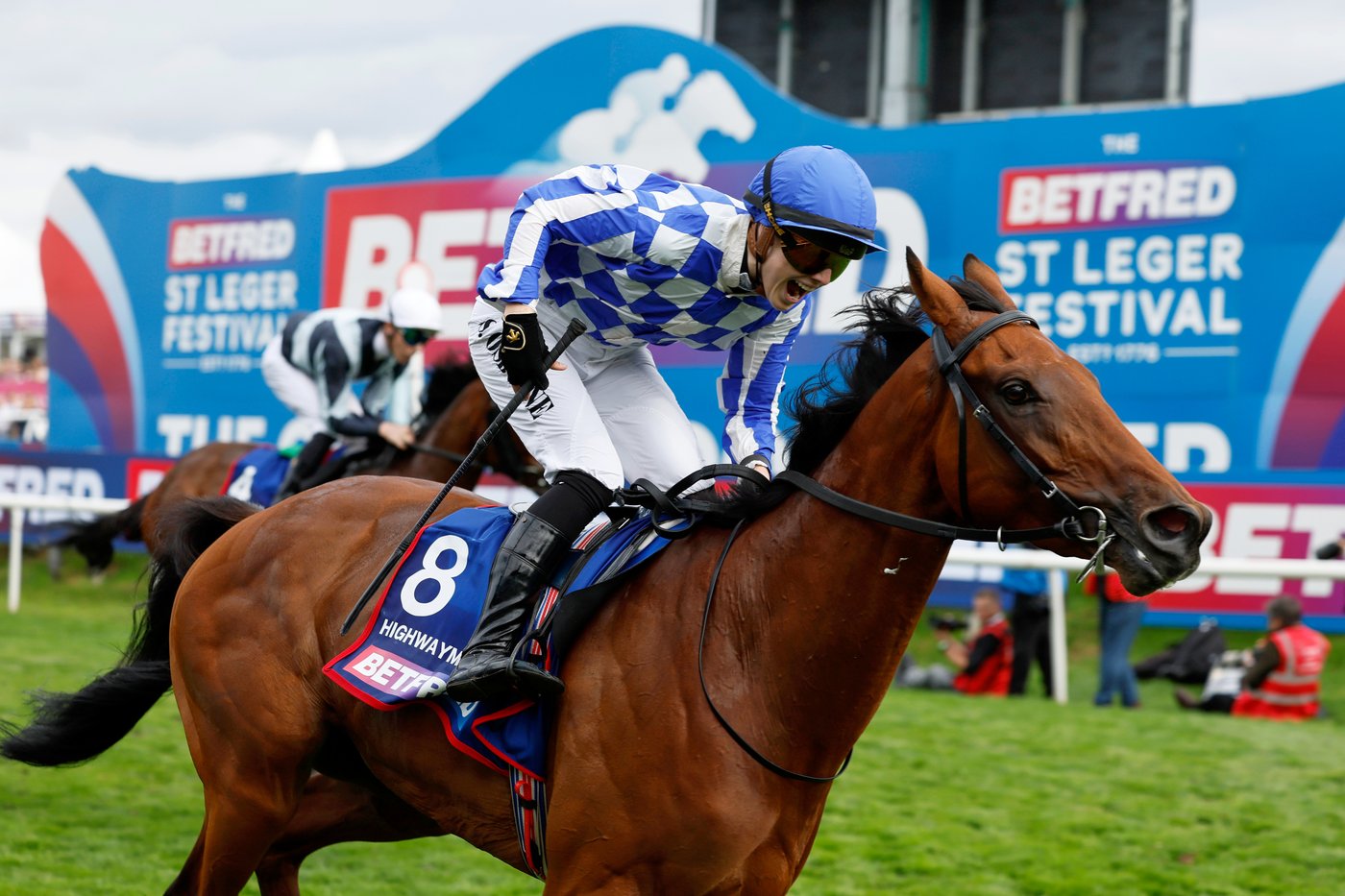 Saffie Osborne makes history as first female jockey to win a British Classic | iNFOnews.ca Saffie Osborne makes history as first female jockey to win a British Classic | iNFOnews.ca