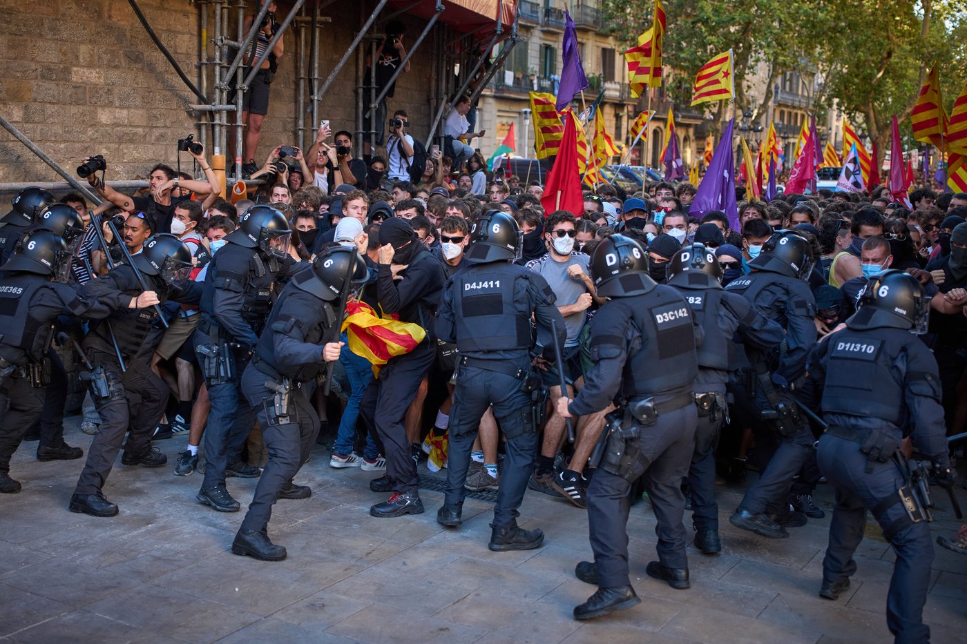 Spain's PM offers condolences after reported death of 87-year-old whose eviction sparked protests | iNFOnews.ca
