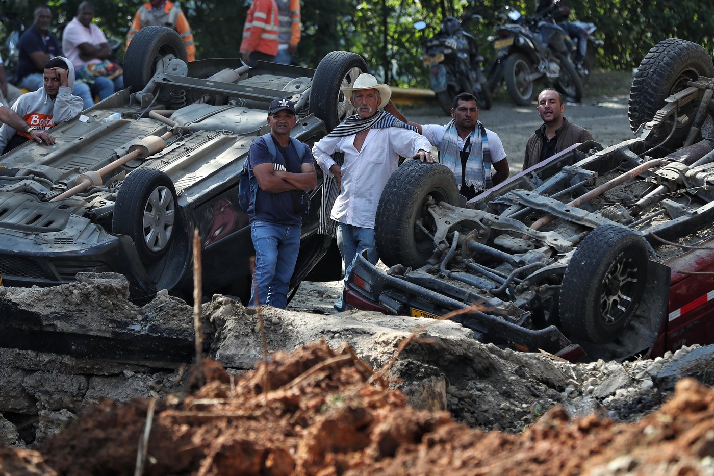 Death toll from bus bombing in southwest Colombia rises to 20 during a wave of violence | iNFOnews.ca Death toll from bus bombing in southwest Colombia rises to 20 during a wave of violence | iNFOnews.ca
