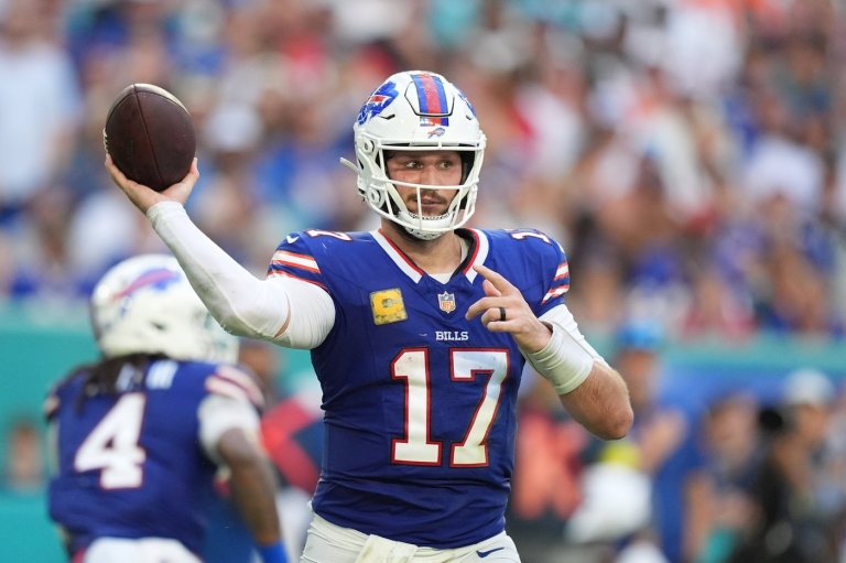 Josh Allen's turnovers costly as Bills' win streak against Dolphins ends | iNFOnews.ca