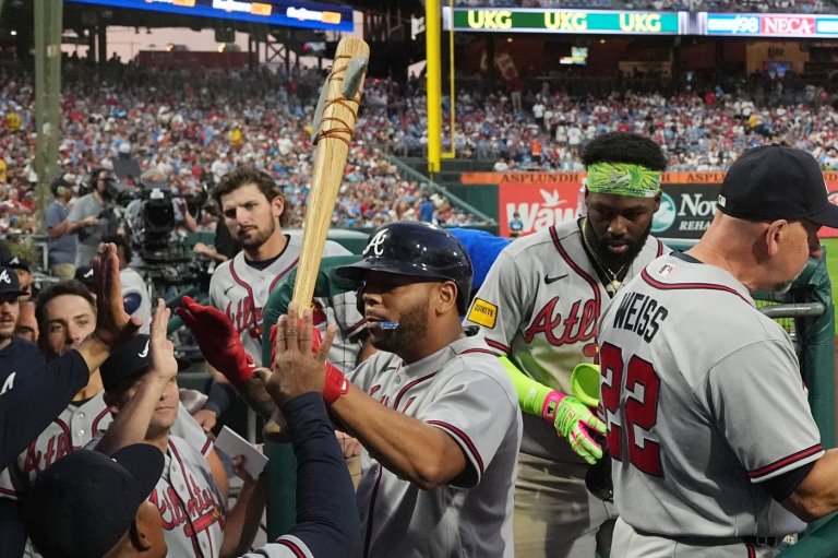 Braves rout Phillies 9-0 for third straight win | iNFOnews.ca