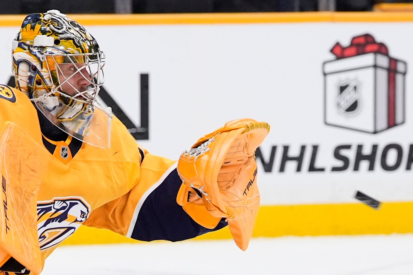 Luke Evangelista breaks third-period tie as Predators beat Leafs 5-3 | iNFOnews.ca Luke Evangelista breaks third-period tie as Predators beat Leafs 5-3 | iNFOnews.ca