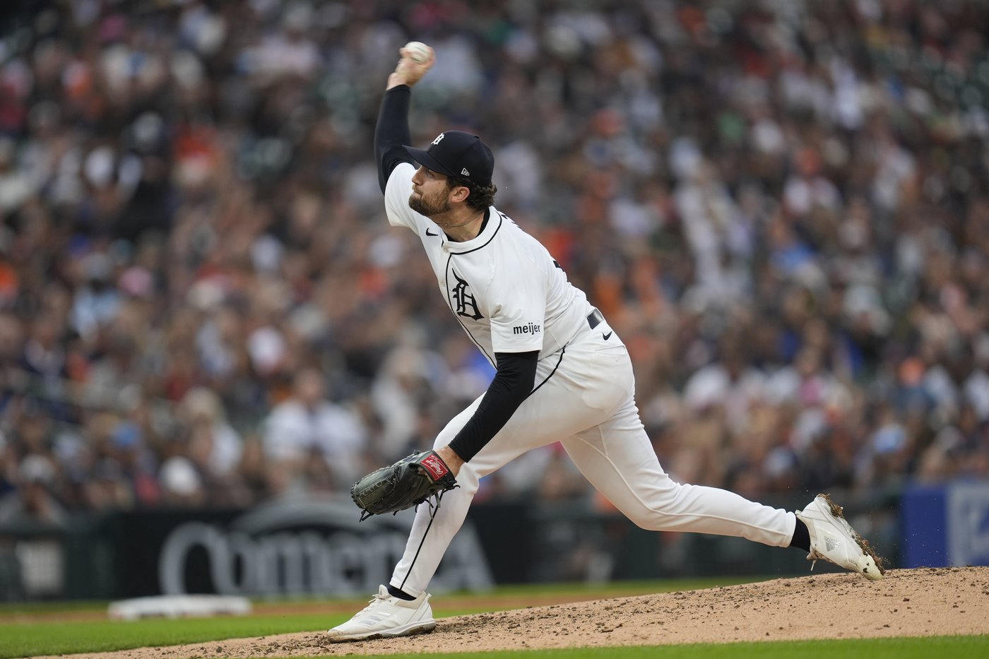 White Sox wrap up record-breaking losing season with 9-5 win over playoff-bound Tigers | iNFOnews.ca