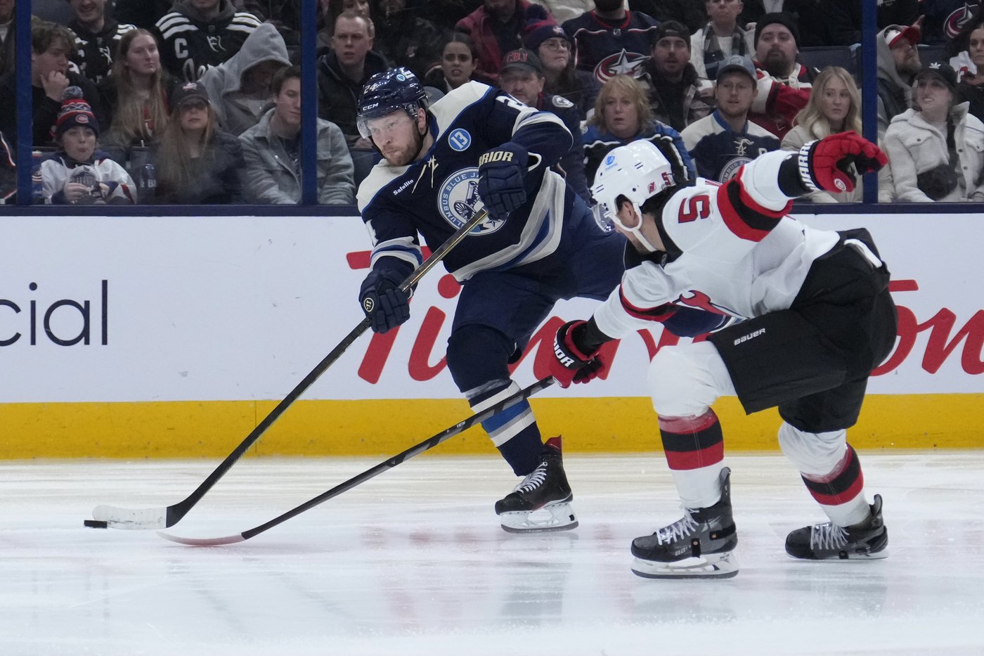 Monahan's 2 goals, Merzlikins' 40 saves help Blue Jackets stop skid, beat Devils 4-2 | iNFOnews.ca Monahan's 2 goals, Merzlikins' 40 saves help Blue Jackets stop skid, beat Devils 4-2 | iNFOnews.ca