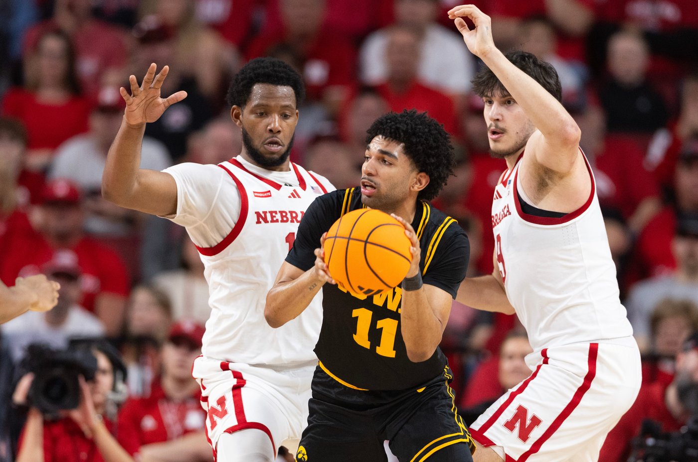 Cale Jacobsen scores 15 and No. 9 Nebraska beats Iowa 84-75 in overtime after blowing late lead | iNFOnews.ca Cale Jacobsen scores 15 and No. 9 Nebraska beats Iowa 84-75 in overtime after blowing late lead | iNFOnews.ca
