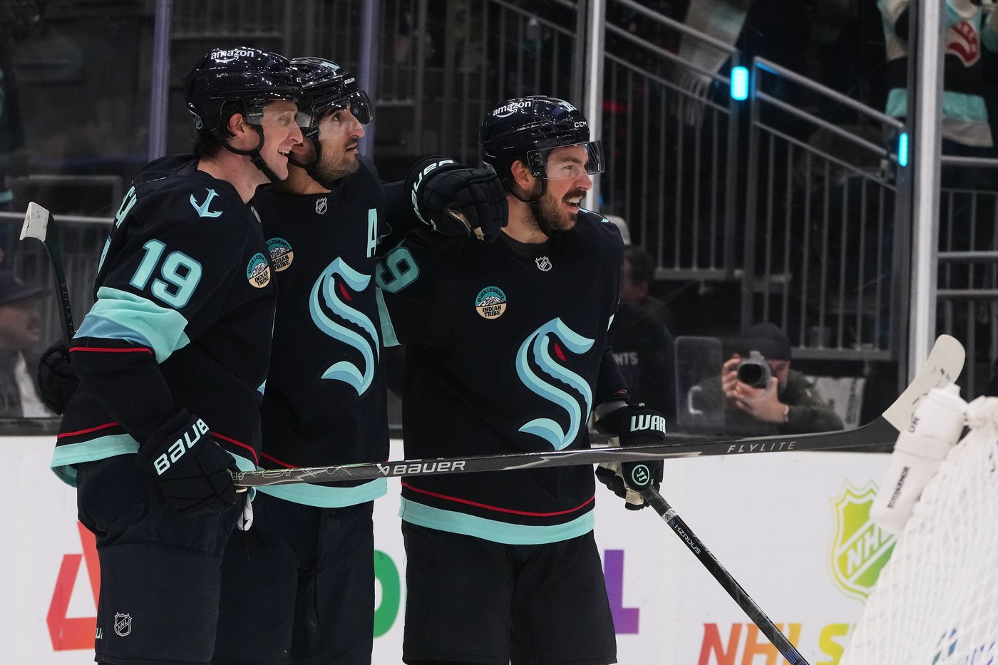 McCann has 2 goals and 2 assists to lead the Kraken to a 5-1 win over the Capitals | iNFOnews.ca
