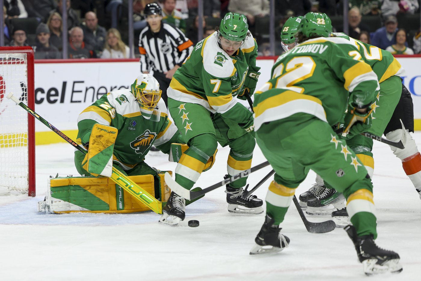 Kirill Kaprizov scores twice to lead the Wild past the Flyers 4-1 | iNFOnews.ca Kirill Kaprizov scores twice to lead the Wild past the Flyers 4-1 | iNFOnews.ca