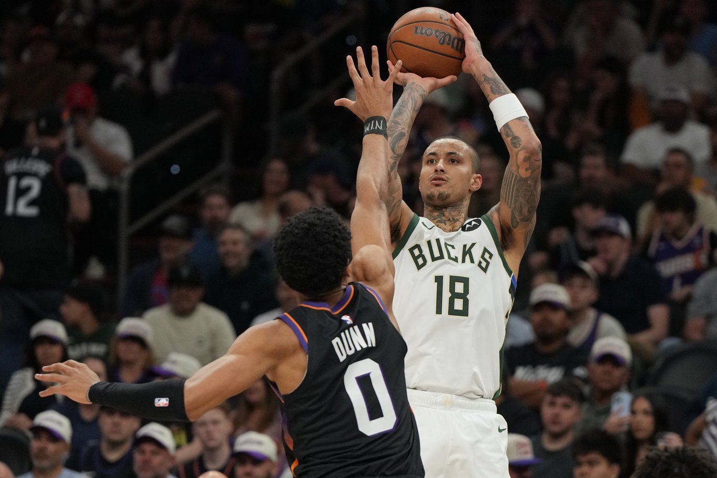 Ryan Rollins scores 26 points for Bucks in 108-105 win, sending Suns to 5th straight loss | iNFOnews.ca