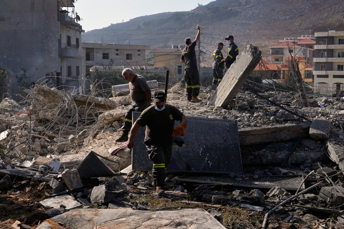 Israeli airstrikes on Lebanese village kill 12, plus other key Mideast developments | iNFOnews.ca Israeli airstrikes on Lebanese village kill 12, plus other key Mideast developments | iNFOnews.ca