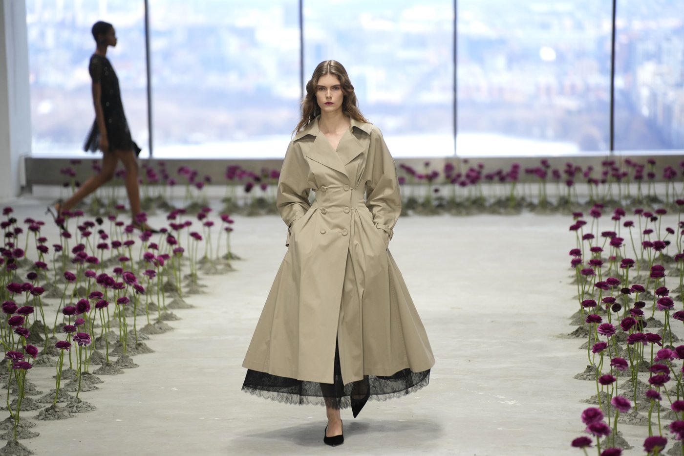 Carolina Herrera debuts new fall looks high above New York City | iNFOnews.ca