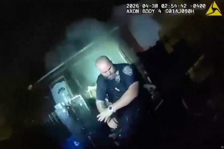 Massive explosion at NYC home sends police officers flying | iNFOnews.ca