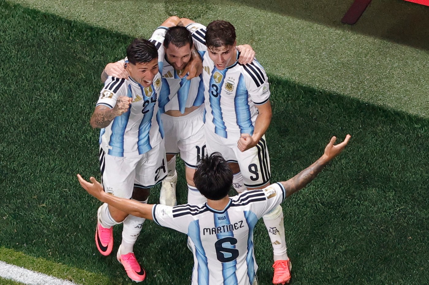 Lionel Messi and Argentina beat Egypt 3-2 and Switzerland ousts Colombia at the World Cup, in photos | iNFOnews.ca