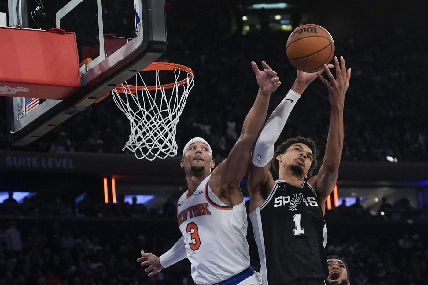Victor Wembanyama scores 42 in a memorable Christmas debut but Spurs fall short against the Knicks | iNFOnews.ca Victor Wembanyama scores 42 in a memorable Christmas debut but Spurs fall short against the Knicks | iNFOnews.ca