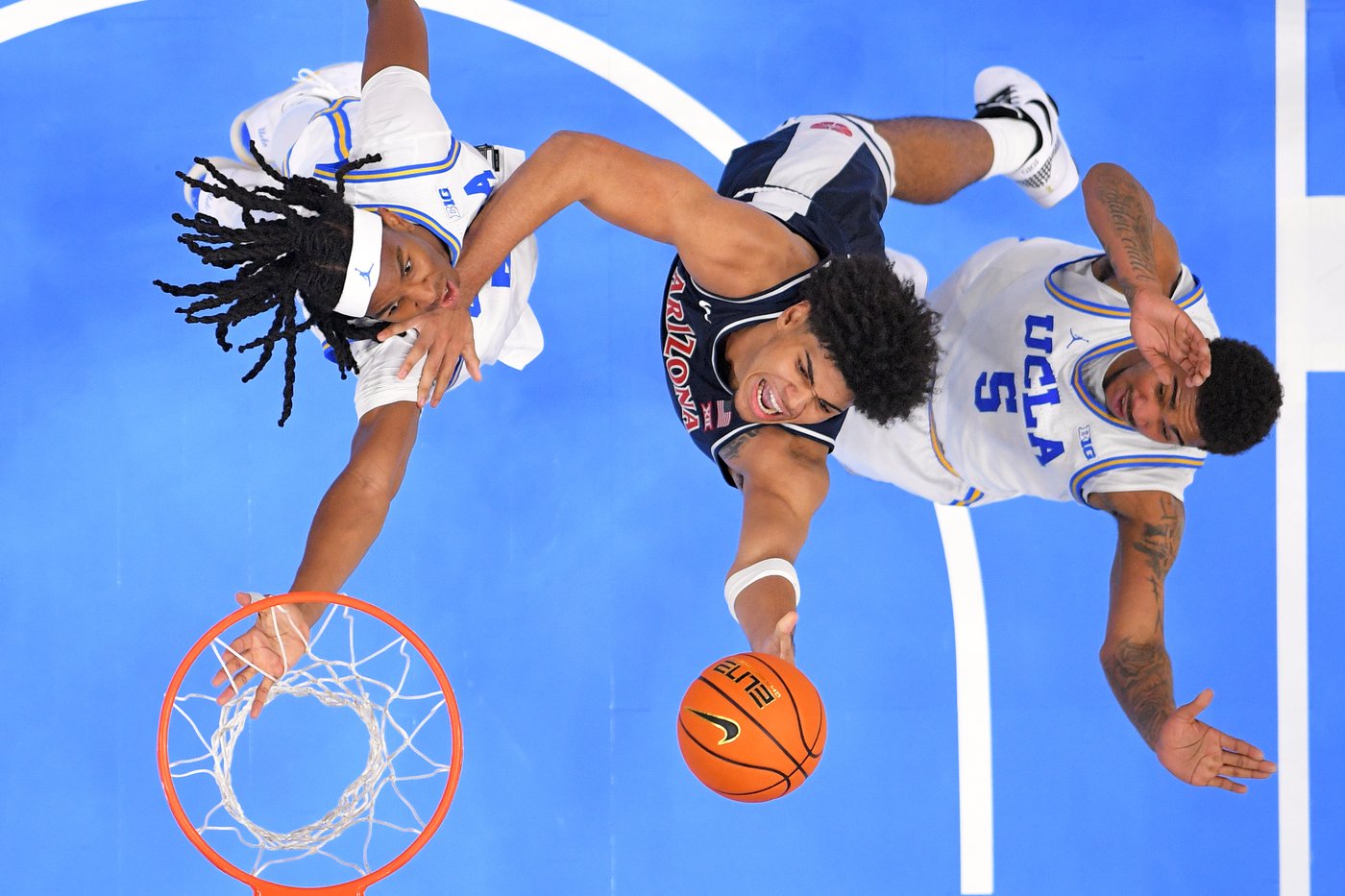 Talented freshman class already having a massive impact in college basketball | iNFOnews.ca