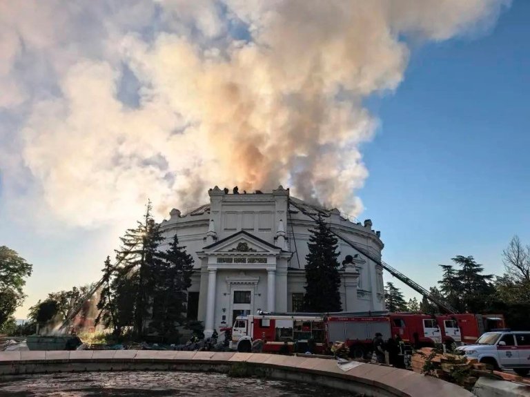 Ukraine launches long-range strikes on military and energy sites in Russia | iNFOnews.ca